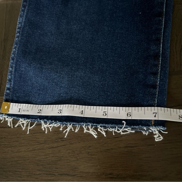 J Crew Classic Vintage Women’s Blue Jeans Fray Bottom Size 32P - Picture 15 of 16